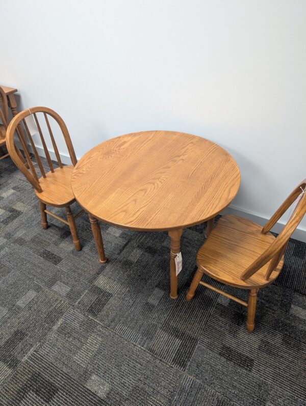 childrens-table-and-chair-set-2