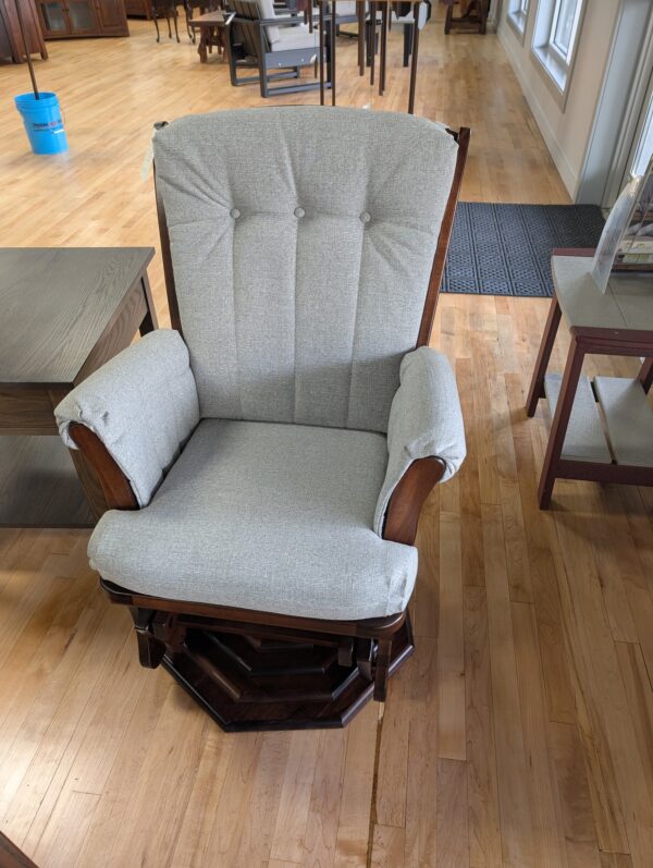 swivel-glider-with-cushion