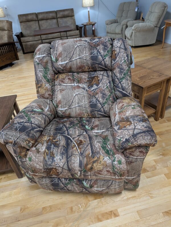 camo-gigantor-recliner