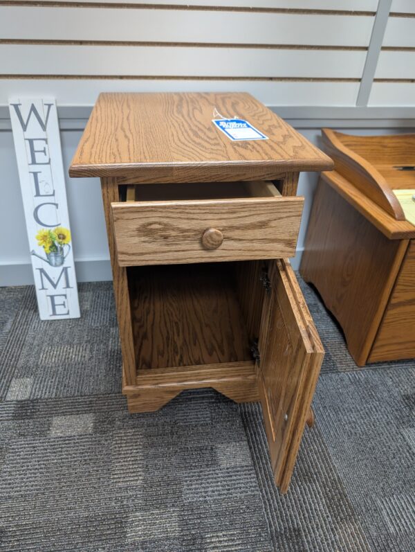 deluxe-storage-end-table