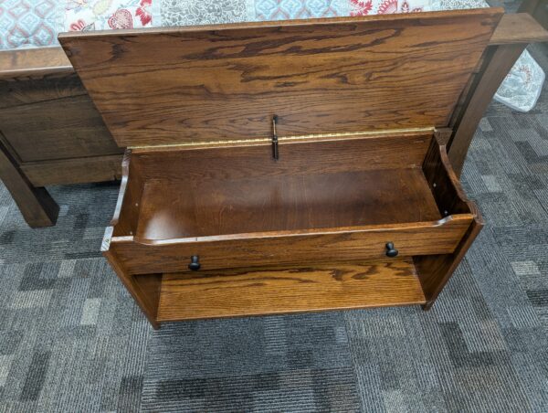 entry-bench-with-storage